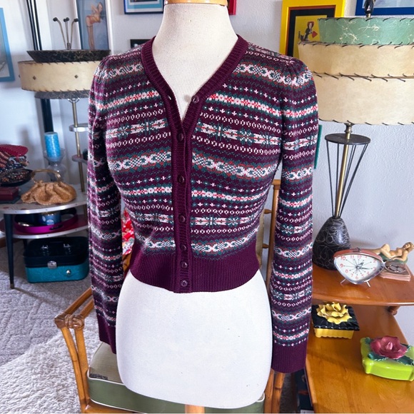 Emmy Design Sweaters - Retro 1940s Style Sweater l Fair Isle l Cardigan l Burgundy l Emmy Design l S M